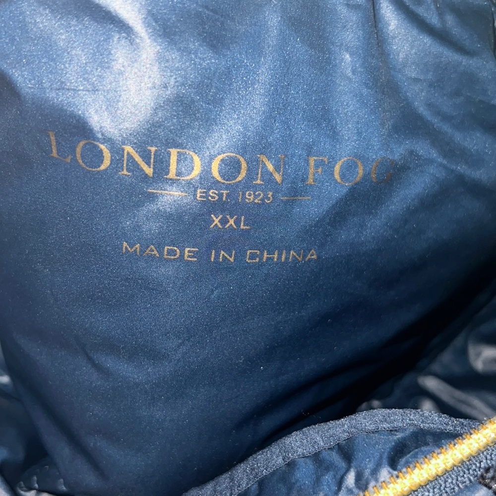 London Fog Puffy Jacket Xxl Navy Blue Gold Zipper - image 4